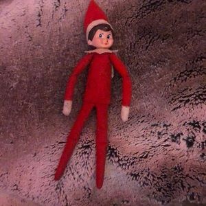 Elf on the self!